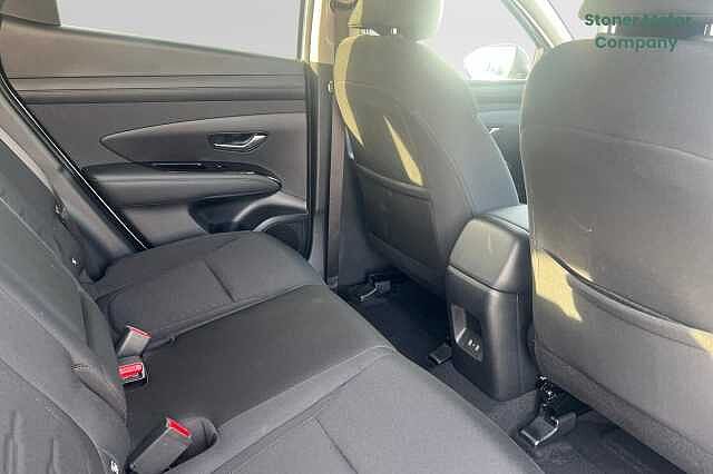 Hyundai TUCSON 1.6T Plug-in Hybrid Advance 5dr Auto White