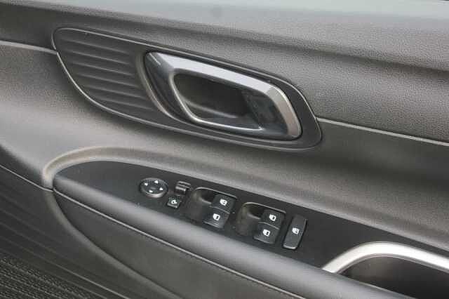 Hyundai I20 1.0T GDi Premium 5dr DCT Mangrove Green