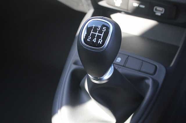 Hyundai i10 1.0 [63] Advance 5dr Auto [Nav]