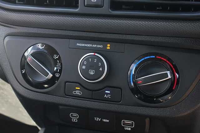 Hyundai i10 1.0 [63] Advance 5dr Auto [Nav]