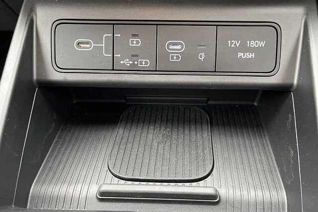 Hyundai KONA 65.4kWh Ultimate SUV 5dr Electric Auto (218 ps) White