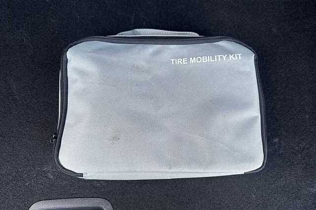 Hyundai KONA 48.4kWh Advance SUV 5dr Electric Auto (156 ps) Grey