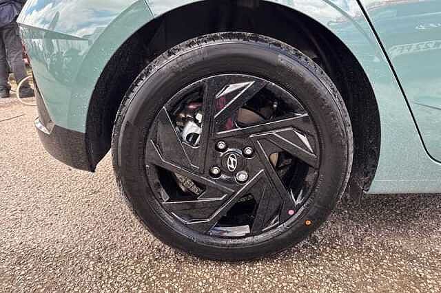 Hyundai I20 1.0 T-GDi Black Line Hatchback 5dr Petrol Manual Euro 6 (s/s) (90 ps) Green