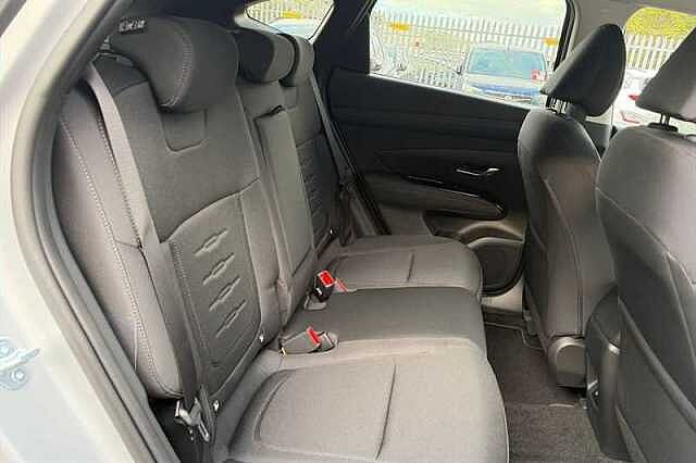 Hyundai TUCSON 1.6 T-GDi Advance SUV 5dr Petrol DCT Euro 6 (s/s) (150 ps) Silver