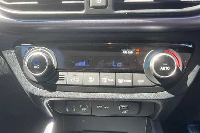 Hyundai I10 1.2 Premium Hatchback 5dr Petrol Auto Euro 6 (s/s) (79 ps)