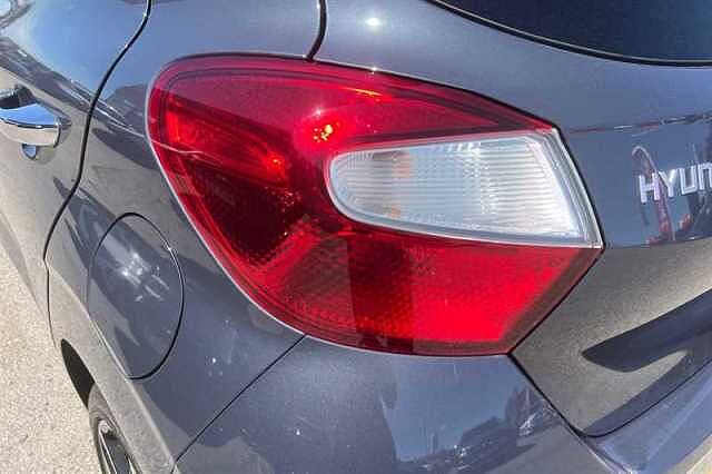 Hyundai I10 1.2 Premium Hatchback 5dr Petrol Auto Euro 6 (s/s) (79 ps)