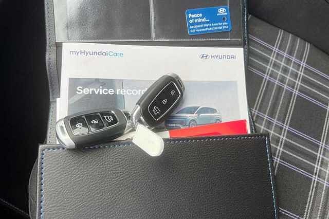 Hyundai i10 1.2 Premium Hatchback 5dr Petrol Auto Euro 6 (s/s) (79 ps)