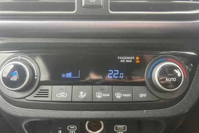 Hyundai I10 1.2 Premium Hatchback 5dr Petrol Auto Euro 6 (s/s) (79 ps)