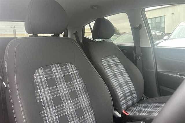 Hyundai I10 1.2 Premium Hatchback 5dr Petrol Auto Euro 6 (s/s) (79 ps)