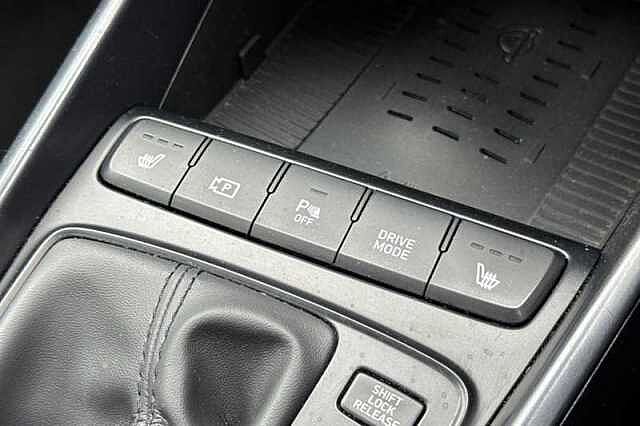 Hyundai BAYON 1.0 T-GDi MHEV Premium SUV 5dr Petrol Hybrid DCT Euro 6 (s/s) (100 ps)