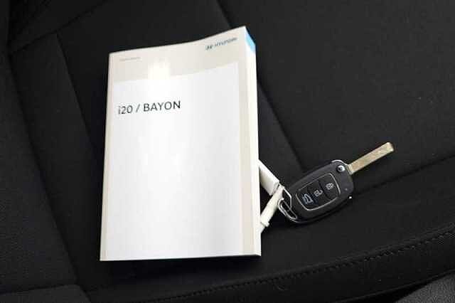 Hyundai BAYON 1.0 T-GDi Black Line SUV 5dr Petrol DCT Euro 6 (s/s) (90 ps)