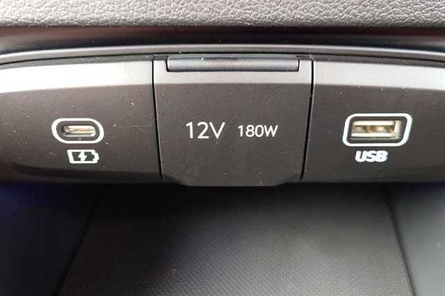 Hyundai BAYON 1.0 T-GDi Black Line SUV 5dr Petrol DCT Euro 6 (s/s) (90 ps)