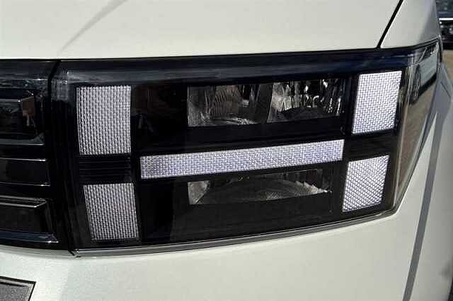 Hyundai SANTA FE 1.6 T-GDi 13.8kWh Premium SUV 5dr Petrol Plug-in Hybrid Auto 4WD Euro 6 (s/s) (7 White