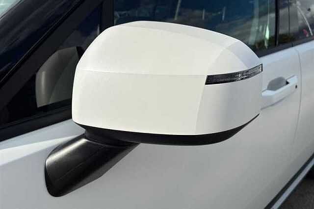 Hyundai SANTA FE 1.6 T-GDi 13.8kWh Premium SUV 5dr Petrol Plug-in Hybrid Auto 4WD Euro 6 (s/s) (7 White