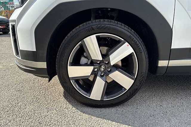 Hyundai SANTA FE 1.6 T-GDi 13.8kWh Premium SUV 5dr Petrol Plug-in Hybrid Auto 4WD Euro 6 (s/s) (7 White