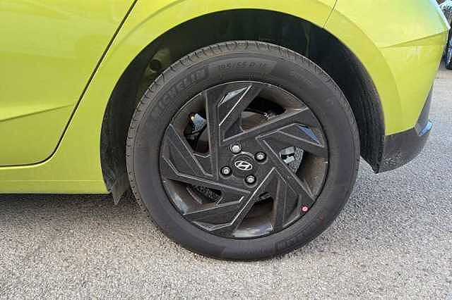 Hyundai I20 1.0 T-GDi Black Line Hatchback 5dr Petrol Manual Euro 6 (s/s) (90 ps)