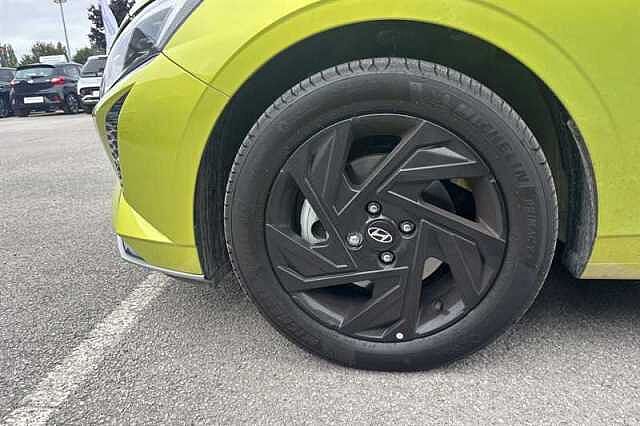 Hyundai I20 1.0 T-GDi Black Line Hatchback 5dr Petrol Manual Euro 6 (s/s) (90 ps) Green