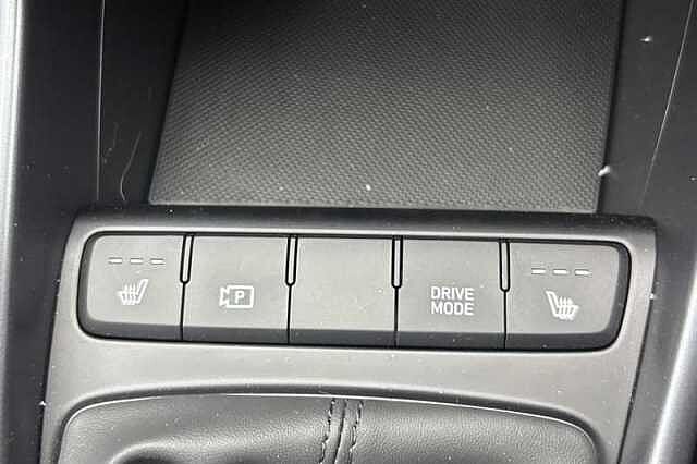 Hyundai I20 1.0 T-GDi Black Line Hatchback 5dr Petrol Manual Euro 6 (s/s) (90 ps) Green