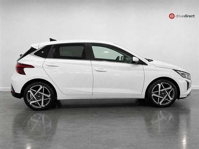 Hyundai I20 1.0 T-GDi Tech Line Hatchback 5dr Petrol DCT Euro 6 (s/s) (90 ps) White