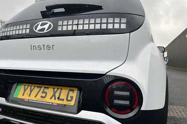 Hyundai INSTER Long Range 49kWh 02 SUV 5dr Electric Auto (115 ps) White