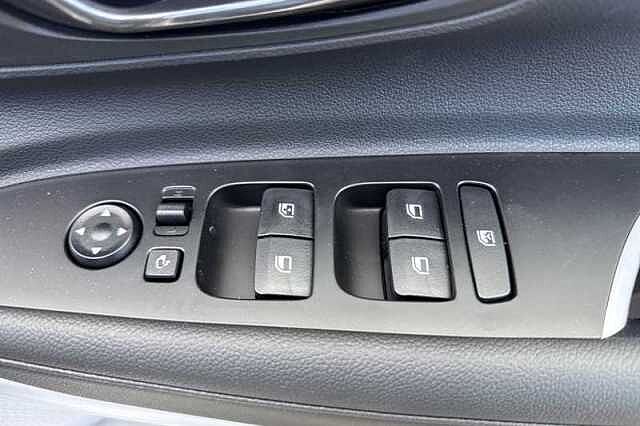 Hyundai I20 1.0 T-GDi Ultimate Hatchback 5dr Petrol Manual Euro 6 (s/s) (100 ps) White