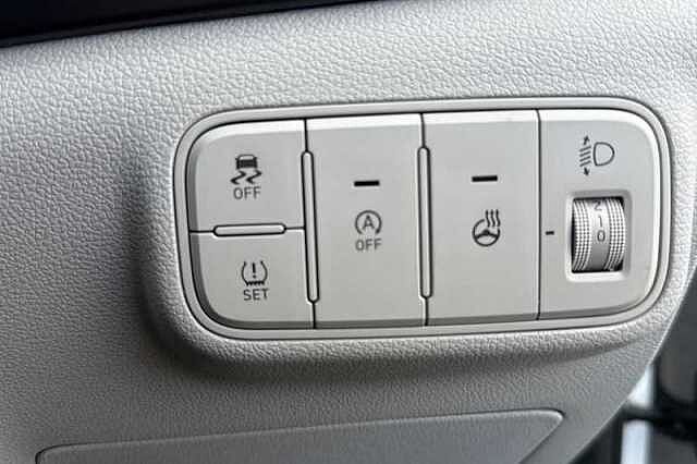 Hyundai I20 1.0 T-GDi Ultimate Hatchback 5dr Petrol Manual Euro 6 (s/s) (100 ps) White