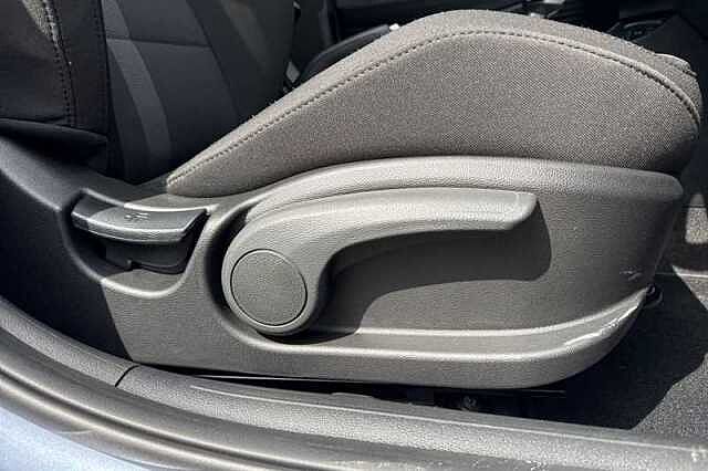 Hyundai I20 1.0 T-GDi Tech Line Hatchback 5dr Petrol DCT Euro 6 (s/s) (90 ps) Blue