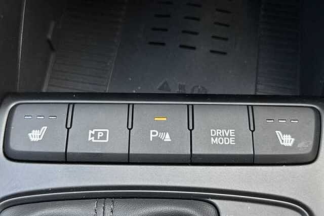 Hyundai I20 1.0 T-GDi Tech Line Hatchback 5dr Petrol DCT Euro 6 (s/s) (90 ps) Blue