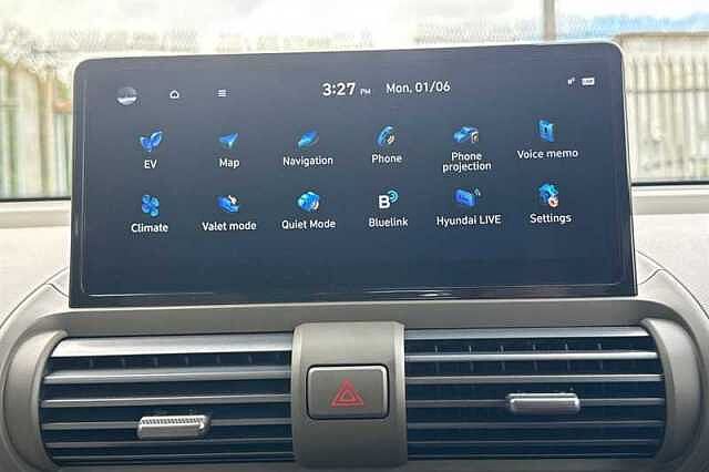 Hyundai INSTER Long Range 49kWh 02 SUV 5dr Electric Auto (115 ps) Yellow