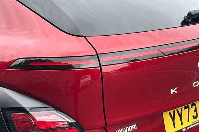 Hyundai KONA 1.6 h-GDi Ultimate SUV 5dr Petrol Hybrid DCT Euro 6 (s/s) (141 ps) Red
