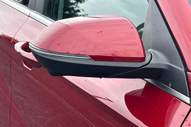 Hyundai KONA 1.6 h-GDi Ultimate SUV 5dr Petrol Hybrid DCT Euro 6 (s/s) (141 ps) Red