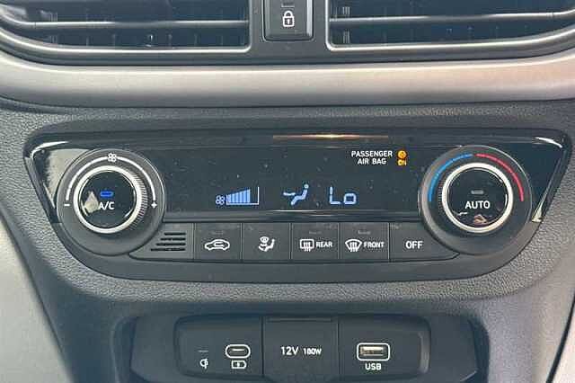 Hyundai I10 1.0 Premium Hatchback 5dr Petrol Auto Euro 6 (s/s) (63 ps)