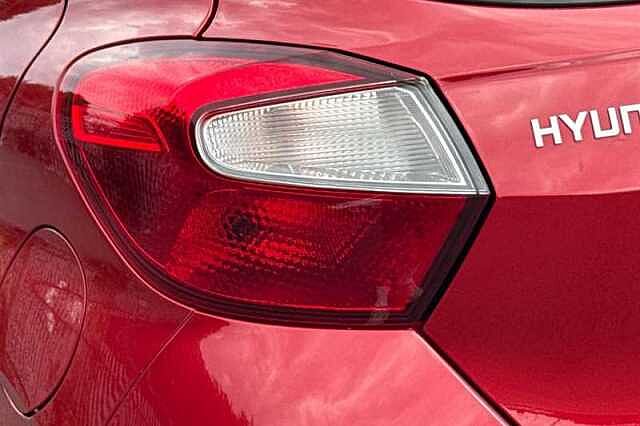 Hyundai I10 1.0 Premium Hatchback 5dr Petrol Auto Euro 6 (s/s) (63 ps)