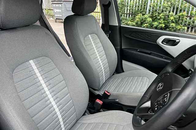 Hyundai I10 1.2 Premium Hatchback 5dr Petrol Manual Euro 6 (s/s) (79 ps)