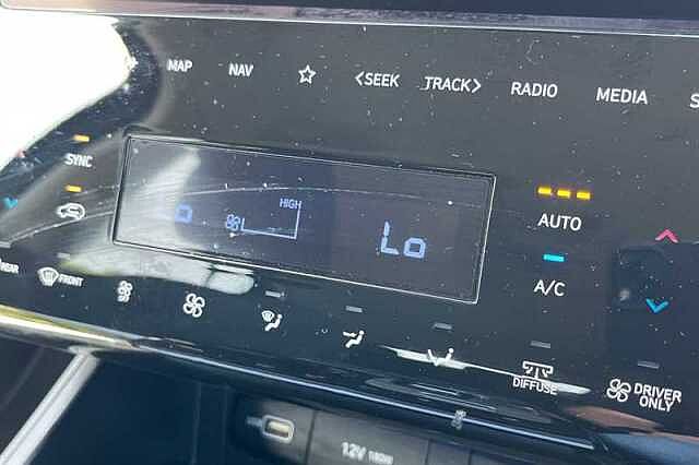 Hyundai TUCSON 1.6 h T-GDi Premium SUV 5dr Petrol Hybrid Auto Euro 6 (s/s) (230 ps)