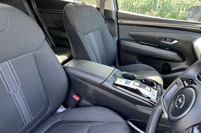 Hyundai TUCSON 1.6 h T-GDi Premium SUV 5dr Petrol Hybrid Auto Euro 6 (s/s) (230 ps)