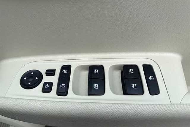 Hyundai INSTER Long Range 49kWh 02 SUV 5dr Electric Auto (115 ps)