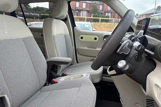 Hyundai INSTER Long Range 49kWh 02 SUV 5dr Electric Auto (115 ps)