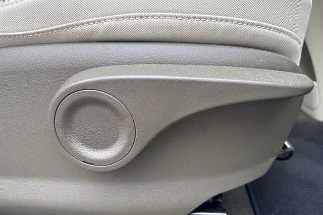 Hyundai INSTER Long Range 49kWh 02 SUV 5dr Electric Auto (115 ps)