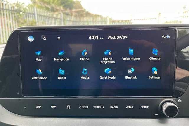 Hyundai I20 1.0 T-GDi Tech Line Hatchback 5dr Petrol DCT Euro 6 (s/s) (90 ps) Black
