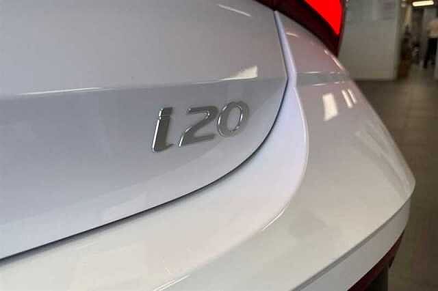 Hyundai I20 1.0 T-GDi Black Line Hatchback 5dr Petrol Manual Euro 6 (s/s) (90 ps) White