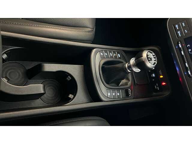 Hyundai KONA 1.0T 100 Ultimate 5dr Black