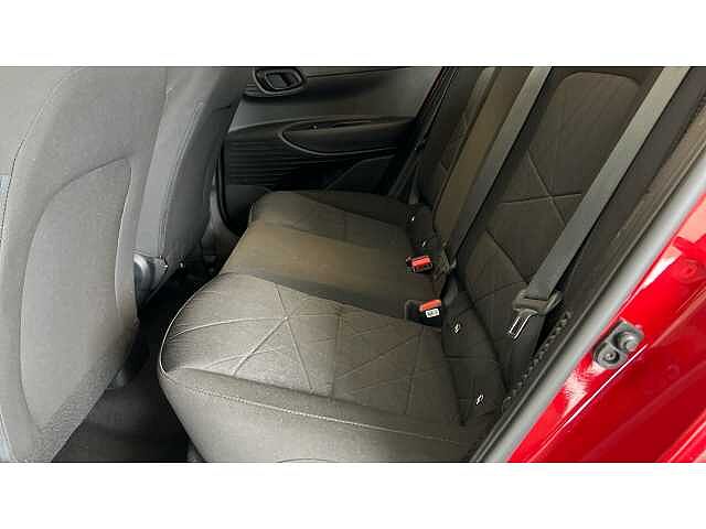 Hyundai BAYON 1.0 TGDi 48V MHEV SE Connect 5dr Red
