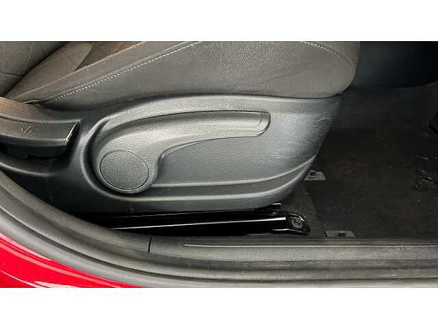 Hyundai BAYON 1.0 TGDi 48V MHEV SE Connect 5dr Red