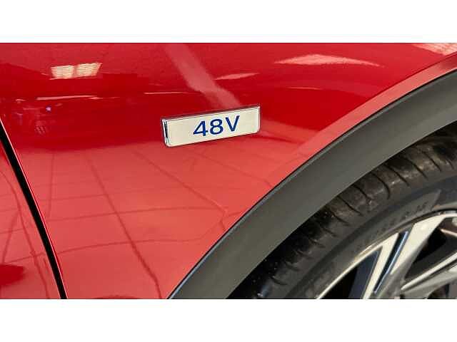 Hyundai BAYON 1.0 TGDi 48V MHEV SE Connect 5dr Red