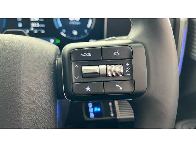 Hyundai SANTA FE 1.6 TGDi Plug-in Hybrid Premium 5dr 4WD Auto Black