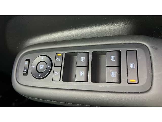 Hyundai SANTA FE 1.6 TGDi Plug-in Hybrid Premium 5dr 4WD Auto Black