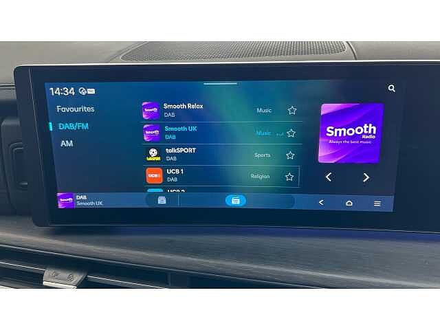 Hyundai SANTA FE 1.6 TGDi Plug-in Hybrid Premium 5dr 4WD Auto Black
