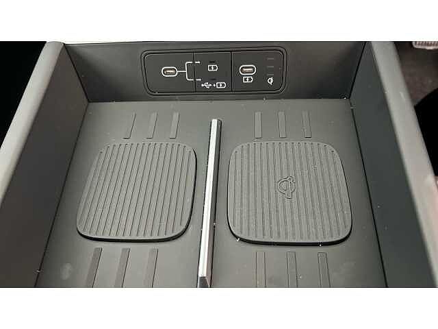 Hyundai SANTA FE 1.6 TGDi Plug-in Hybrid Premium 5dr 4WD Auto Black