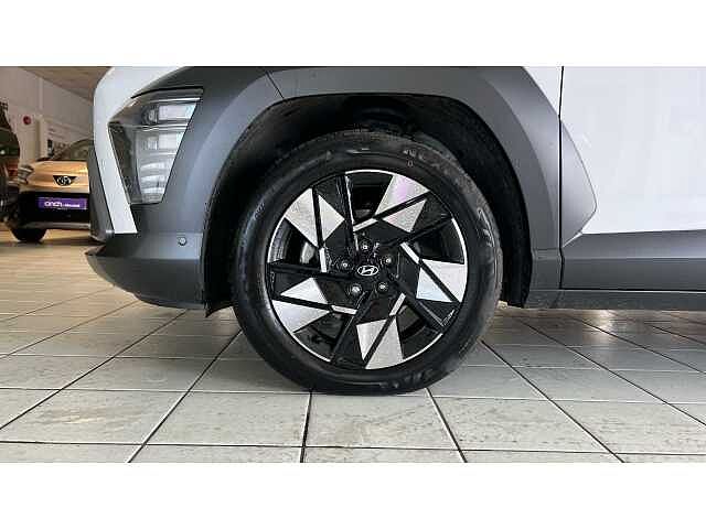 Hyundai KONA 1.6 Hybrid 129 Ultimate 5dr DCT White